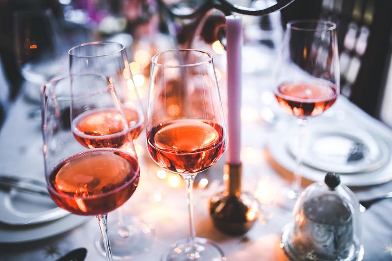 Vinhos Rosés ou Rosados: Conheça os 3 principais métodos de produção