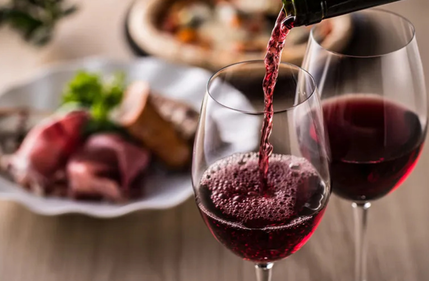 6 motivos para inserir vinho na sua alimentação diária